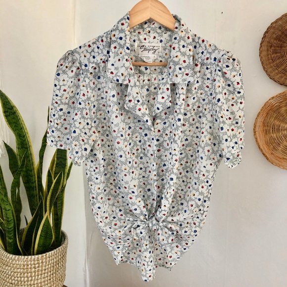 Vintage Tops - Vintage Floral Button Down Shirt Size 8